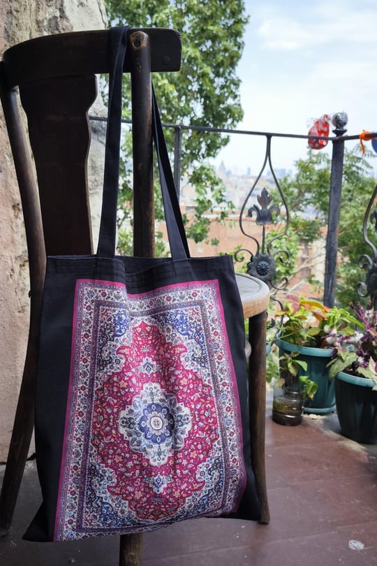 Toptan Etnik Fuşya Kilim Desen Baskılı 190 gram Ham Bez Çanta (35*40 cm)