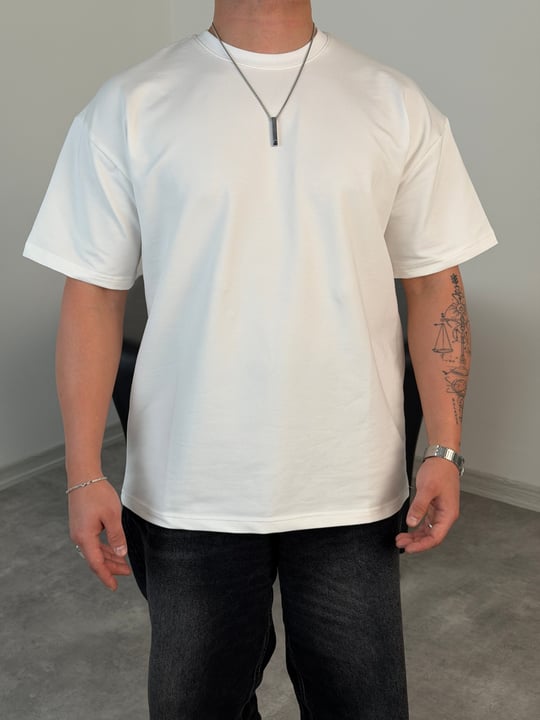 OVERSİZE GRAMAJLI BASİC TİŞÖRT BEYAZ