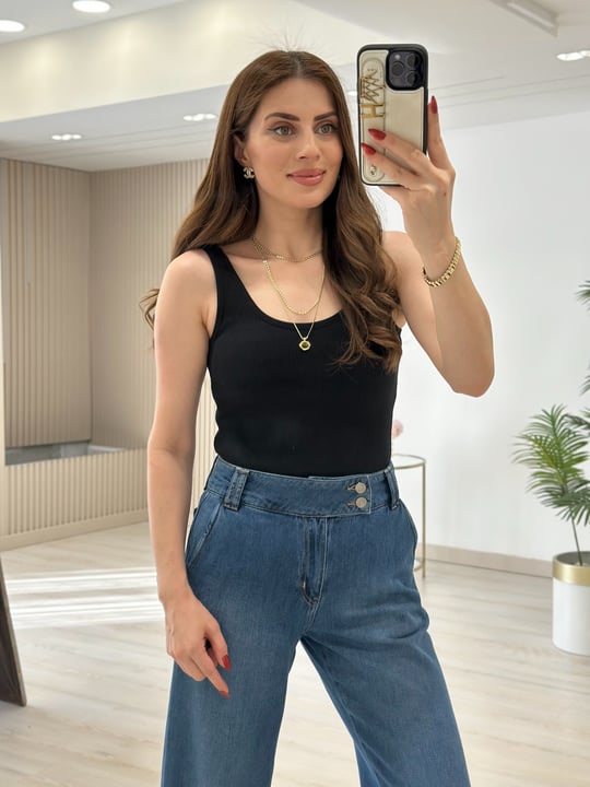 Göğsü Pedli Fitilli Kalın Askılı Atlet Siyah