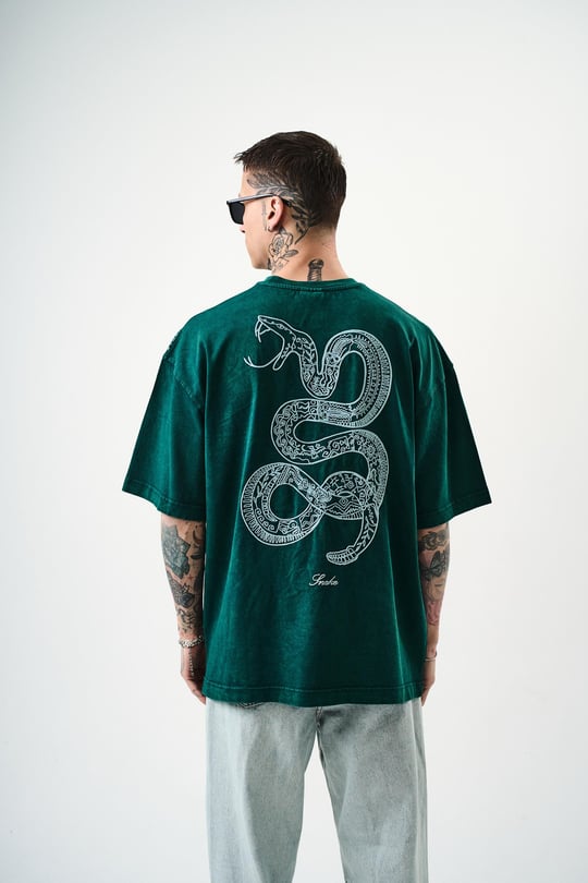 Erkek Snake Nakışlı Yıkamalı Oversize T-Shirt Siyah | Respire