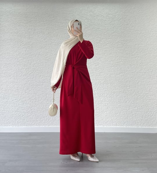 BELDEN BAĞLAMALI ELBİSE KIRMIZI