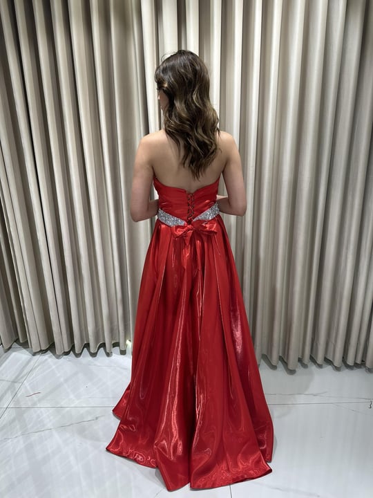 Kırmızı Straplez Önü Taş Kemer Detaylı Prenses Model Abiye Elbise | Kaleiçi Yıldızlar