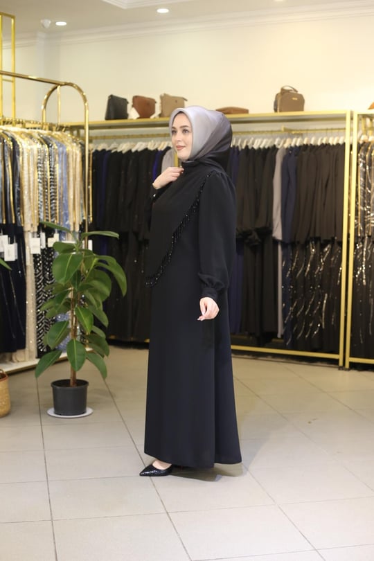 7368 KOD TEKLİ TAŞ İŞLEMELİ ELBİSE SİYAH