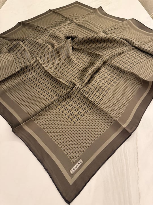 9502/55 KOD KLASİK DESEN ARMİNE SAF İPEK EŞARP YEŞİL