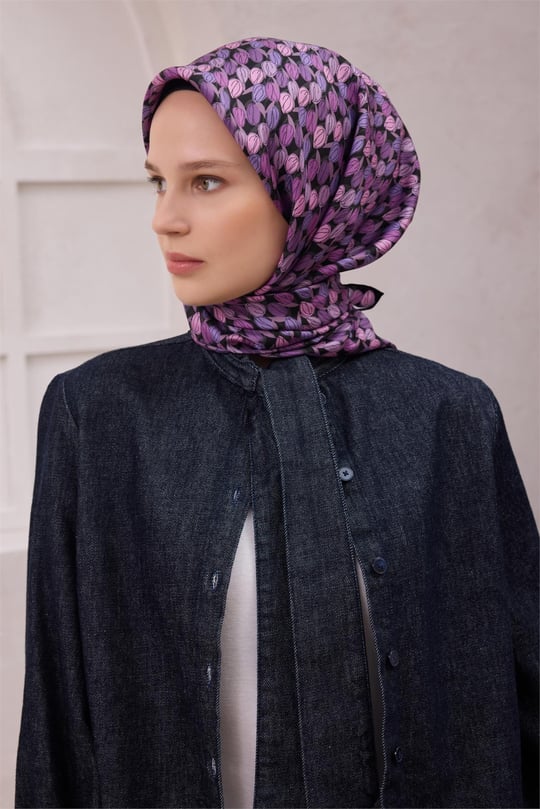 {URUNSEO_TITLE} | BELLI | BELLİ İPEK EŞARP | BELLİ ÇİÇEK DESEN İPEK EŞARP 4204D (TWILL) SİYAH MOR - 89