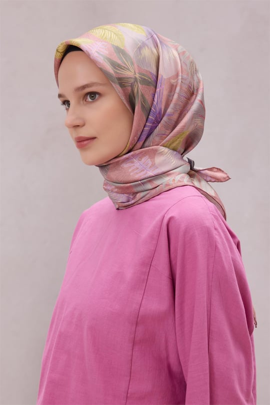 {URUNSEO_TITLE} | BELLI | BELLİ İPEK EŞARP | BELLİ ÇİÇEKLİ DESEN İPEK EŞARP 4225D (TWILL) SOMON - 55