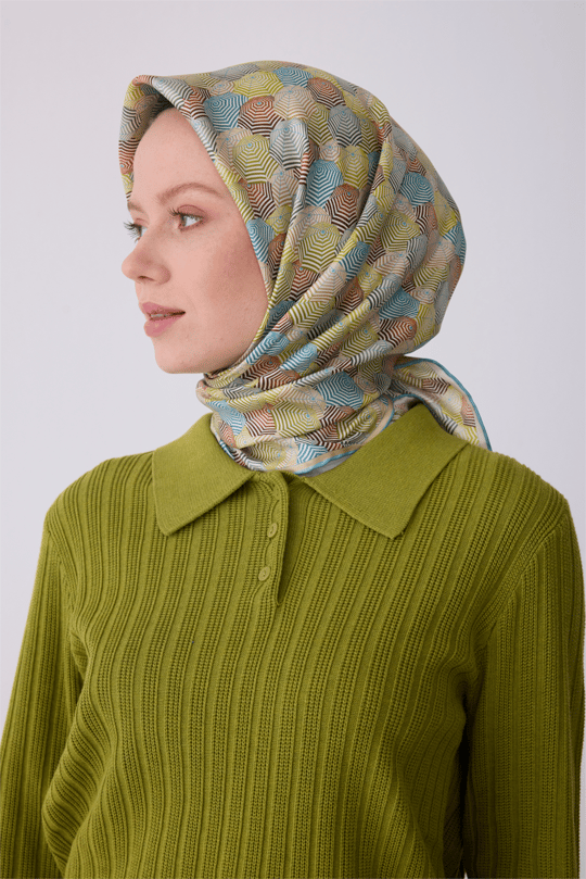 Belli Çok Renkli Obje Desen %100 Twill İpek Eşarp 4313-82