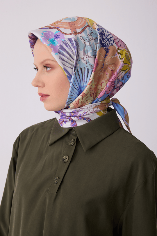 Belli Çok Renkli Obje Desen %100 Twill İpek Eşarp 4324-32