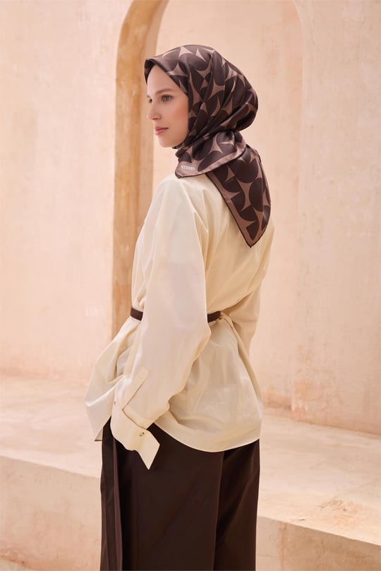 {URUNSEO_TITLE} | BELLI | BELLİ İPEK EŞARP | BELLİ GEOMETRIK DESEN İPEK EŞARP 4117D TWILL - 86