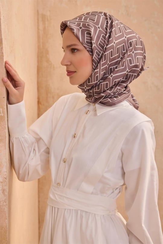 {URUNSEO_TITLE} | BELLI | BELLİ İPEK EŞARP | BELLİ GEOMETRIK DESEN İPEK EŞARP 4118D TWILL - 88