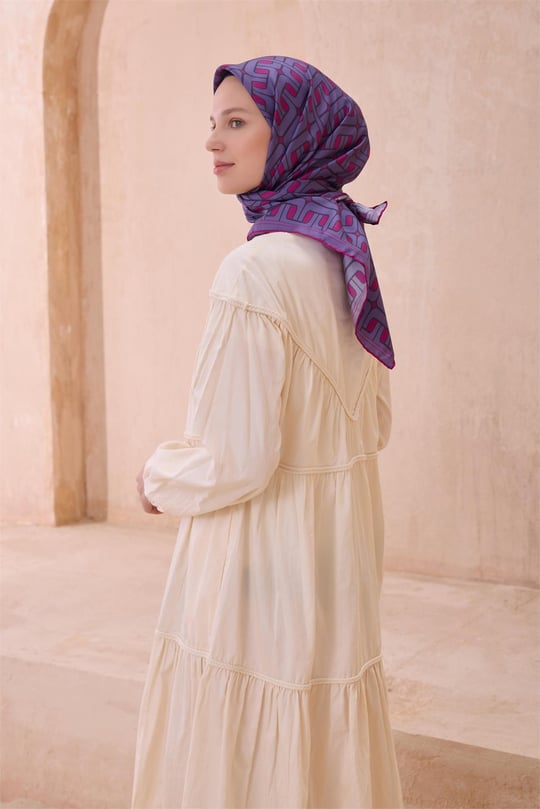 {URUNSEO_TITLE} | BELLI | BELLİ İPEK EŞARP | BELLİ GEOMETRIK DESEN İPEK EŞARP 4118D TWILL - 88