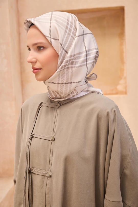 {URUNSEO_TITLE} | BELLI | BELLİ İPEK EŞARP | BELLİ SAF İPEK EŞARP 4122D (T) - 82