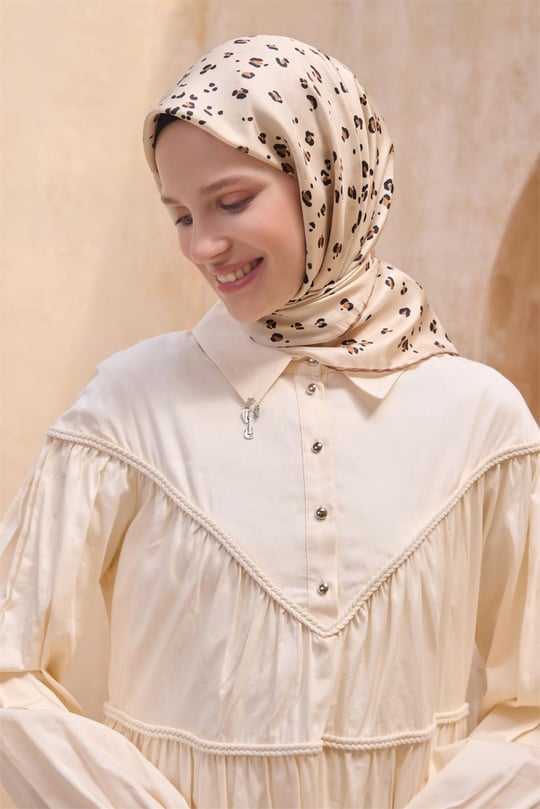 {URUNSEO_TITLE} | BELLI | BELLİ İPEK EŞARP | BELLİ LEOPAR DESEN İPEK EŞARP 4126D TWILL - 37
