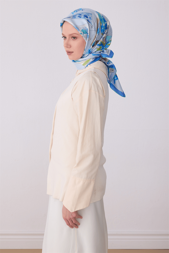 Belli Mavi Obje Desen %100 Twill İpek Eşarp 4316-80