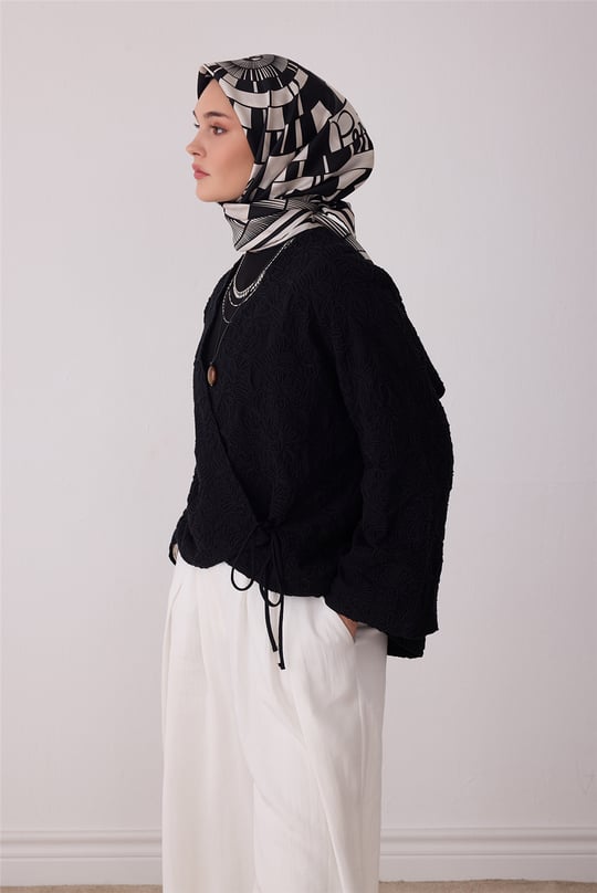 Ekru Geometrik Desen %100 Twill İpek Eşarp 4411-84