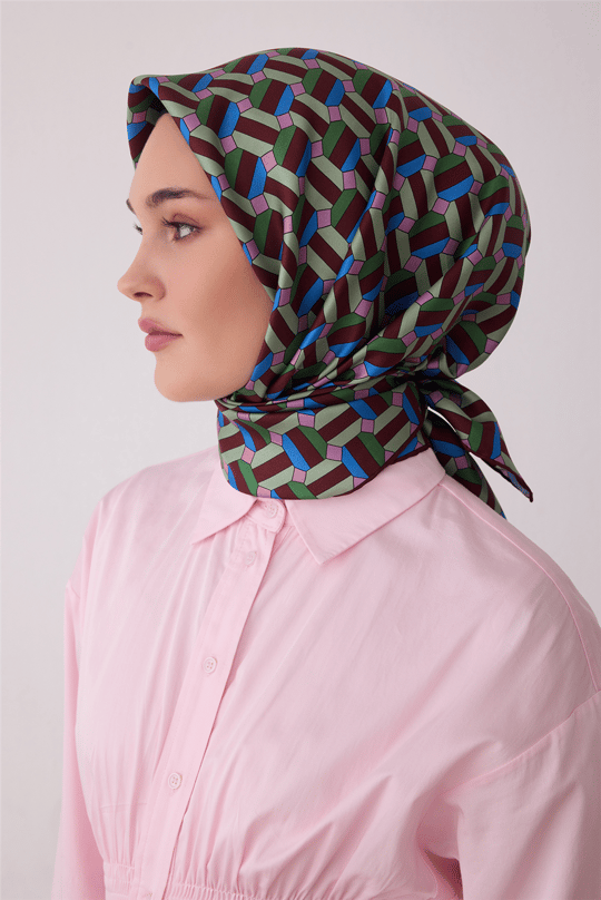 Kahverengi Geometrik Desen %100 Twill İpek Eşarp 4407-57