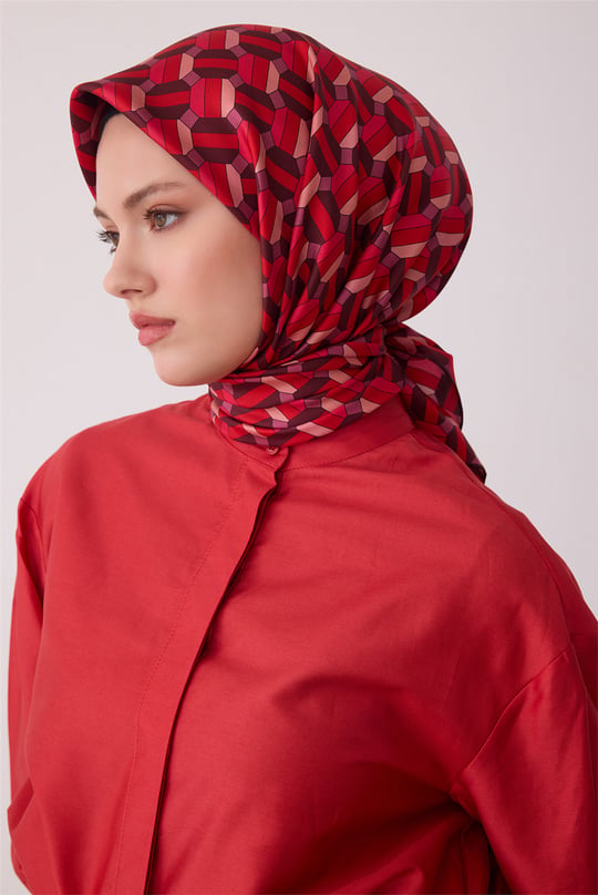Kırmızı Geometrik Desen %100 Twill İpek Eşarp 4407-36