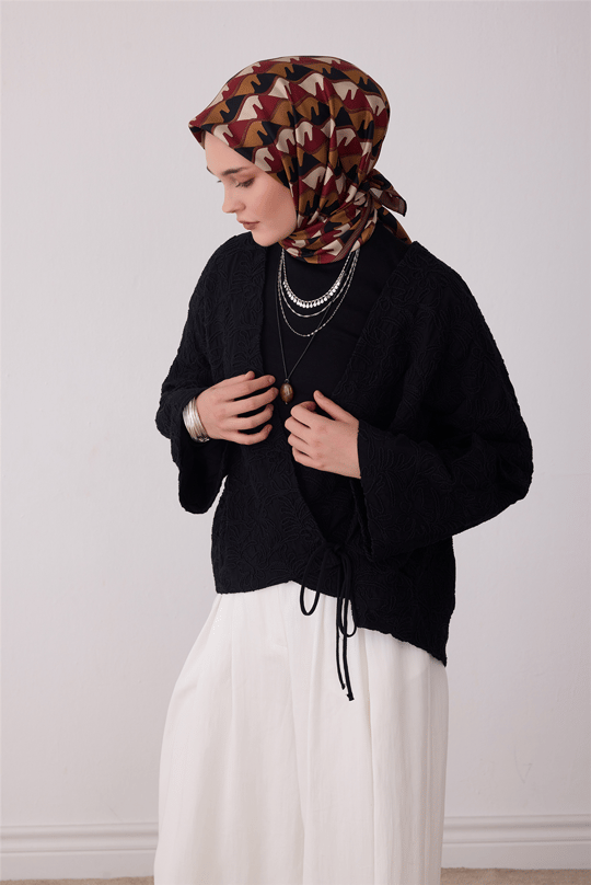 Kırmızı Geometrik Desen %100 Twill İpek Eşarp 4406-06