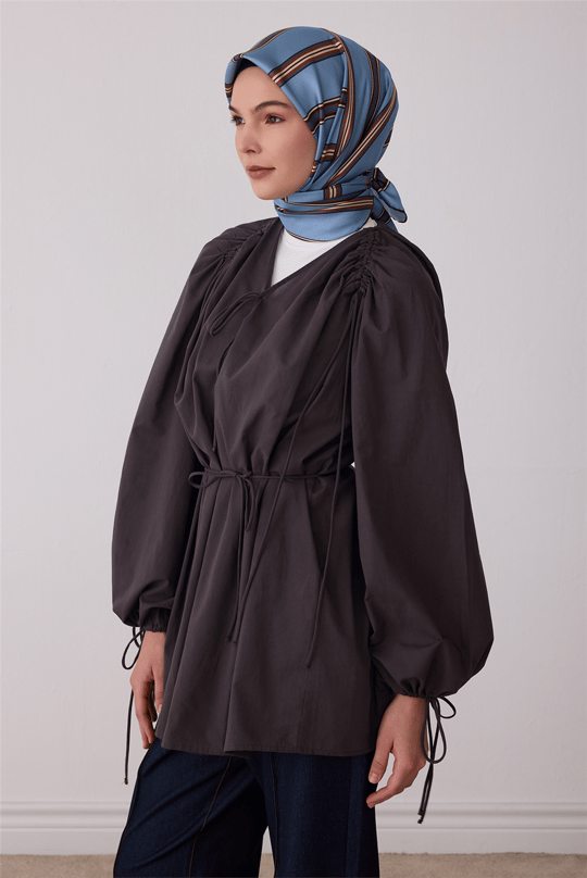 Mavi Geometrik Desen %100 Twill İpek Eşarp 4405-82