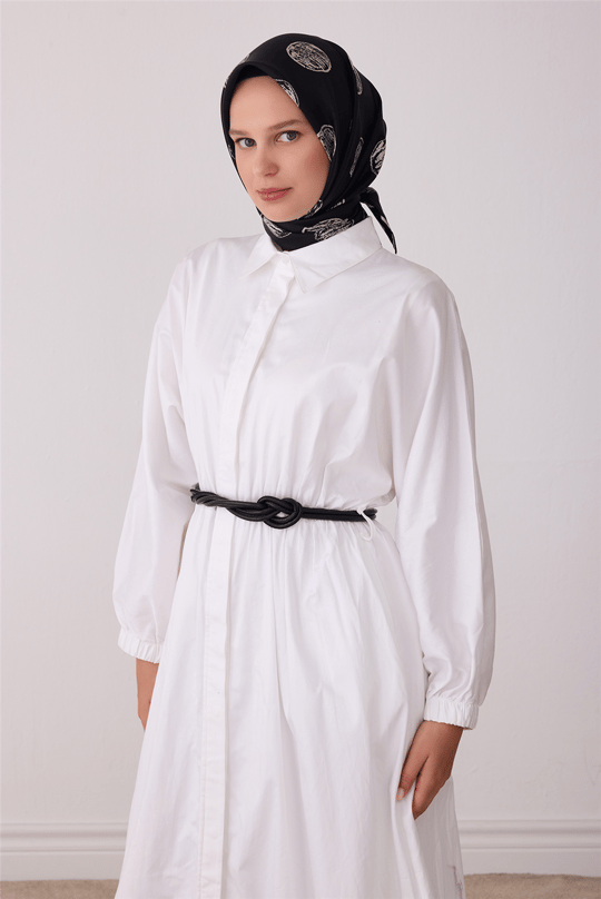 Siyah Geometrik Desen %100 Twill İpek Eşarp 4427-02