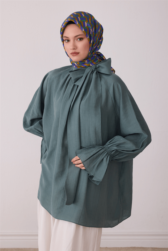 Yeşil Geometrik Desen %100 Twill İpek Eşarp 4407-80