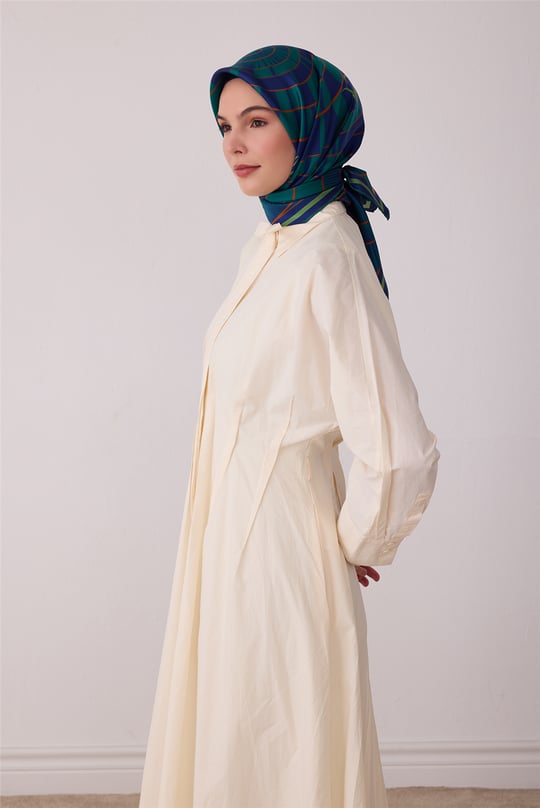 Yeşil Geometrik Desen %100 Twill İpek Eşarp 4411-55