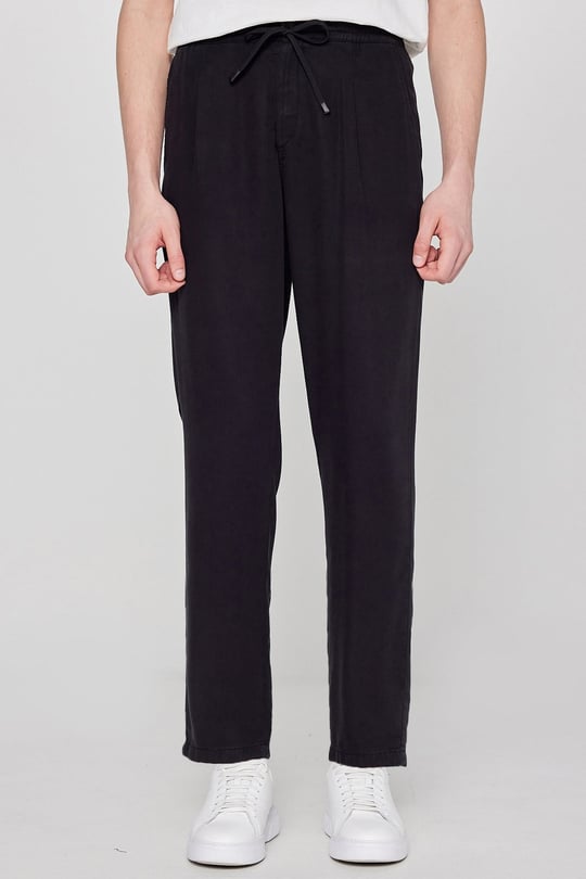 Wrangler Regular Fit Normal Bel Düz Paça Erkek Pantolon W2610167 001 SİYAH