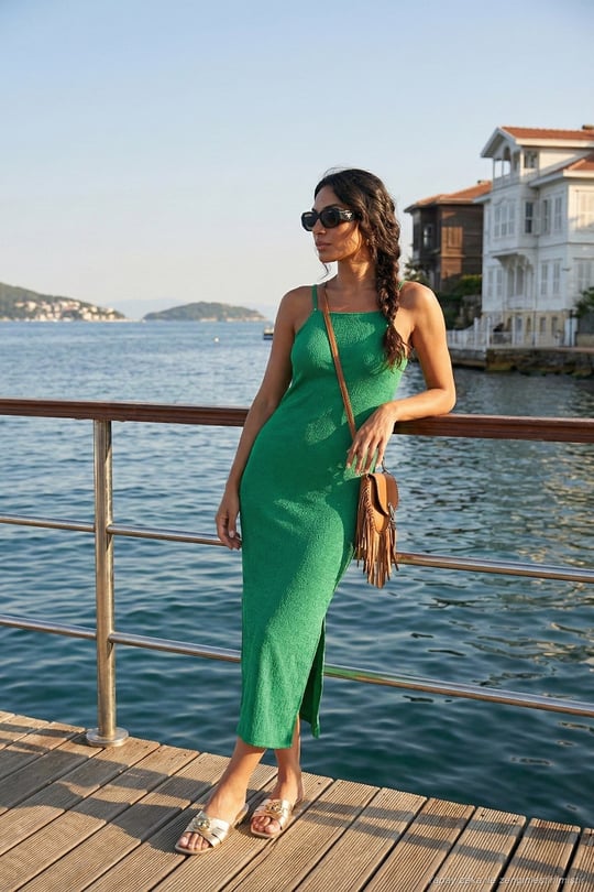 İp Askılı Fitted-Vücuda Oturan Yırtmaçlı Midi Kadın Elbise 5865573 YEŞİL