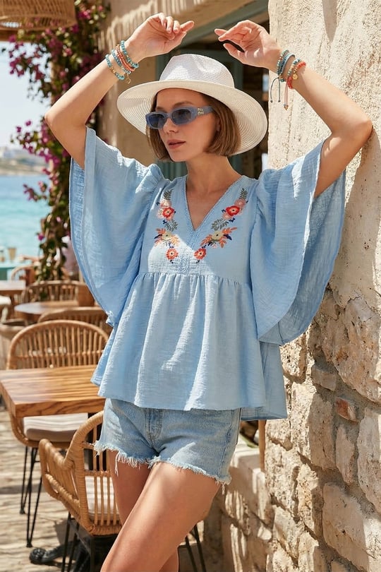 Lela Nakışlı Yarasa Kollu Kadın Bluz 611BZ0409 BEBE MAVİ