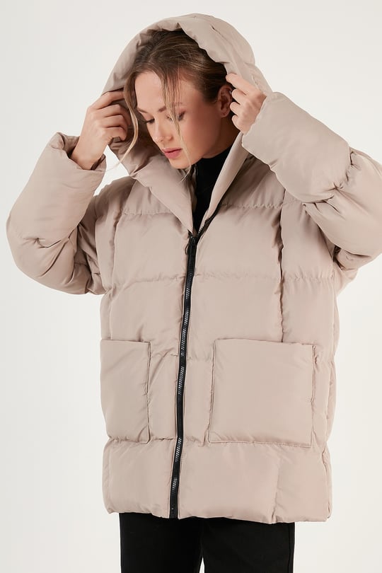 Lela Oversize Fit Kapüşonlu Şişme Kadın Mont 640Y047 TAŞ