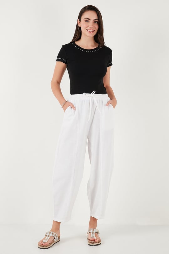 Lela Pamuklu Relaxed Fit Normal Bel Daralan Paça Kadın Pantolon 668YP5198 BEYAZ