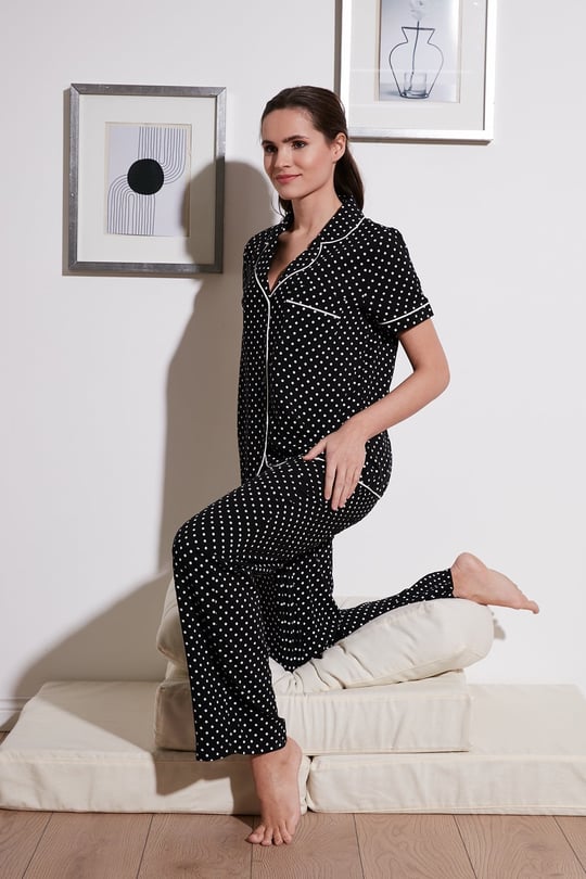 Lela Puantiyeli Rahat Kesim Gömlek Yaka Kısa Kollu Kadın Pijama Takımı 6110102 SİYAH