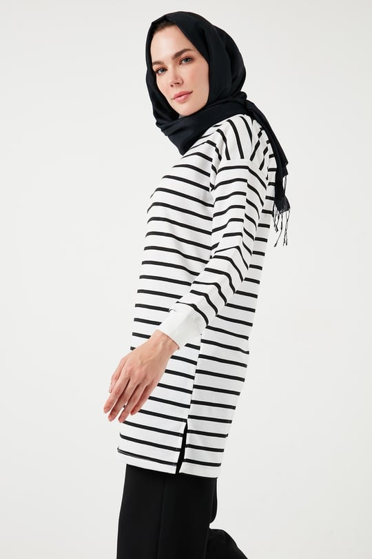 Modest Çizgili Pamuklu Regular Fit Bisiklet Yaka Kadın Tunik 5865784 BEYAZ
