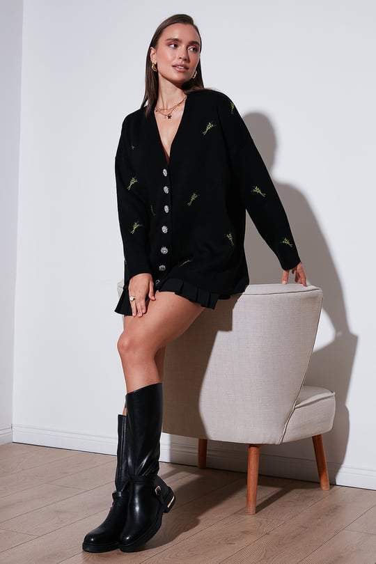 Oversize Fit Desenli V Yaka Triko Kadın Hırka 4616193 SİYAH