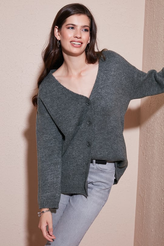Regular Fit V Yaka Düğmeli Triko Kadın Hırka 4616229 ANTRASİT