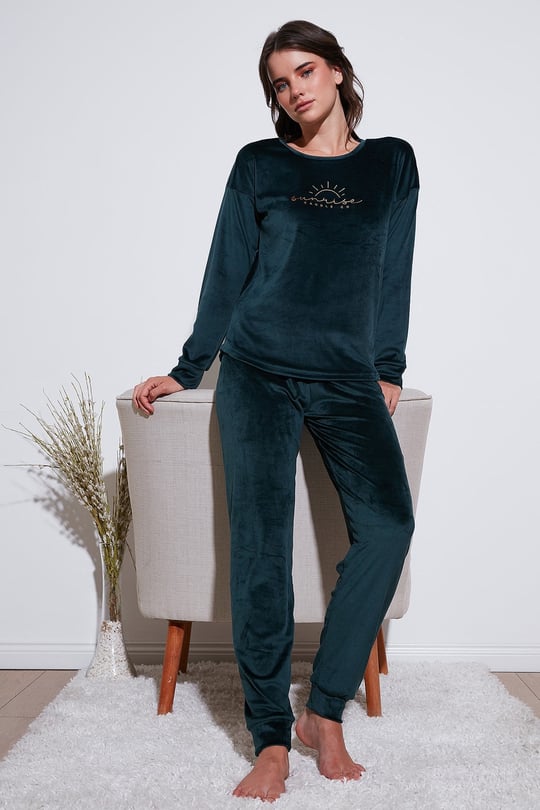 Standart Fit Bisiklet Yaka Yumuşak Kadife Kadın Pijama Takımı 6094201 NEFTİ