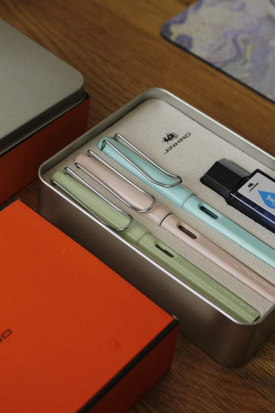JinHao Pastel / Soft Renkler Dolma Kalem Seti Özel Kutu