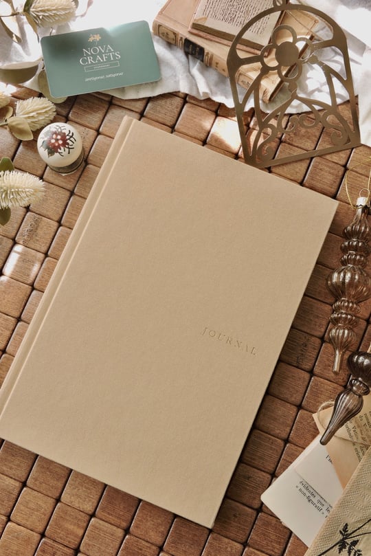 Nova Crafts Zarafet Serisi |  Krem Journal Yaldızlı Keten Çizgili Defter  