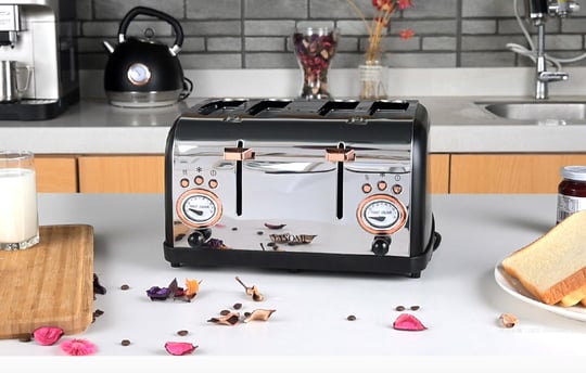 chocomil　3点セット Yasomi Premium 3'lü Kahvaltı Seti – Kettle, Blender, Ekmek Kızartma