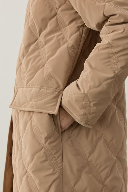 Bej Kapitone Mont