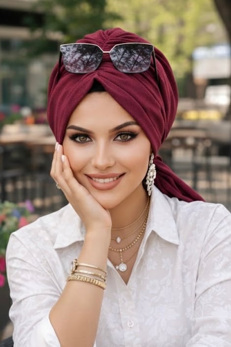 Bordo Tokalı Bone