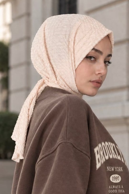 Ekru Kabartmalı Spor Tesettür Bone - Günlük ,Antrenman ve Havuz-Deniz Kullanımına Uygun Hazır Eşarp Bone- Athletic Hijab