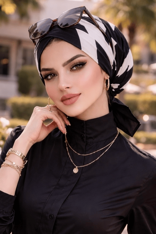 Siyah Beyaz Desen Çapraz Bone