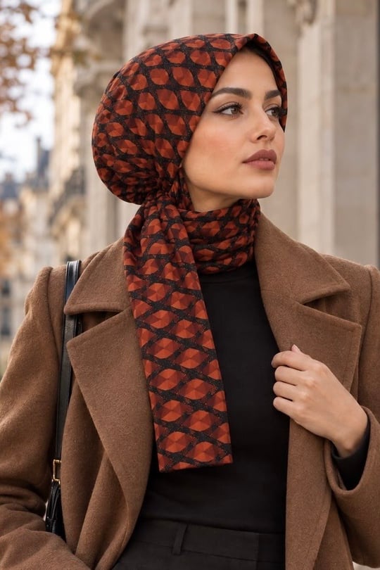 Siyah Taba Desenli Tesettür Bere