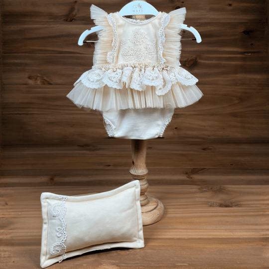 Krem Dantel İşlemeli Tütülü Romper Set | Yenidoğan Fotoğraf Kıyafeti