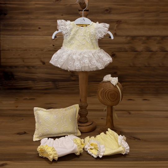 Yellow Lace Newborn Baby Dress Set – Floral Baby Girl Outfit – Newborn Photoshoot Dress – Vintage Style Baby Outfit