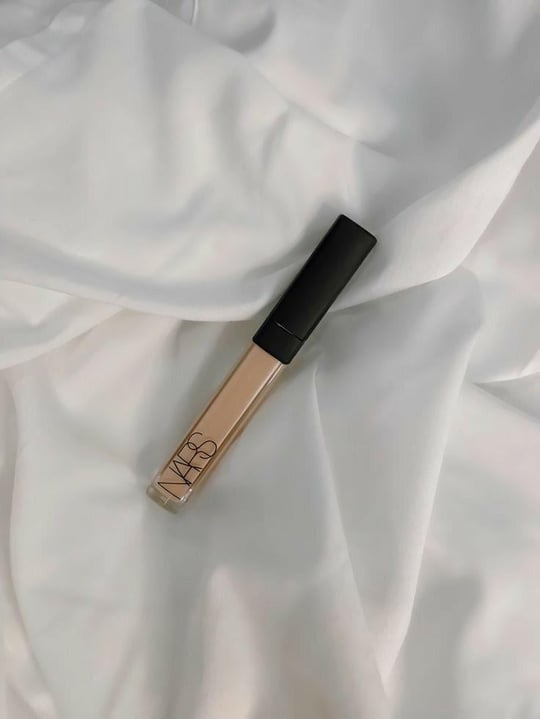 NARS Radiant Creamy Concealer - HONEY