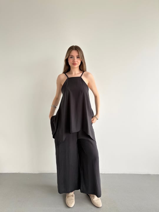 Soft Dokulu Örgü Askılı Tulum