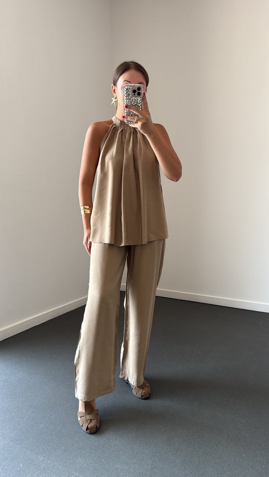 Britney BejTensel Halter Yaka Bluz Ve Pantolon Takım