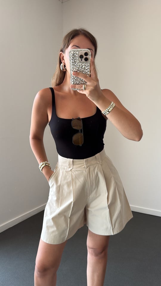 Mendes Siyah Kare Yaka Askılı Bodysuit